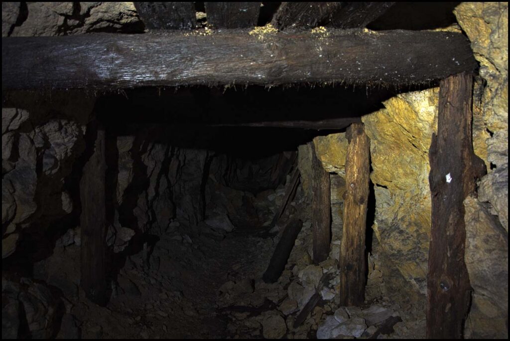 Kopalnia na pustyni Błędowskiej